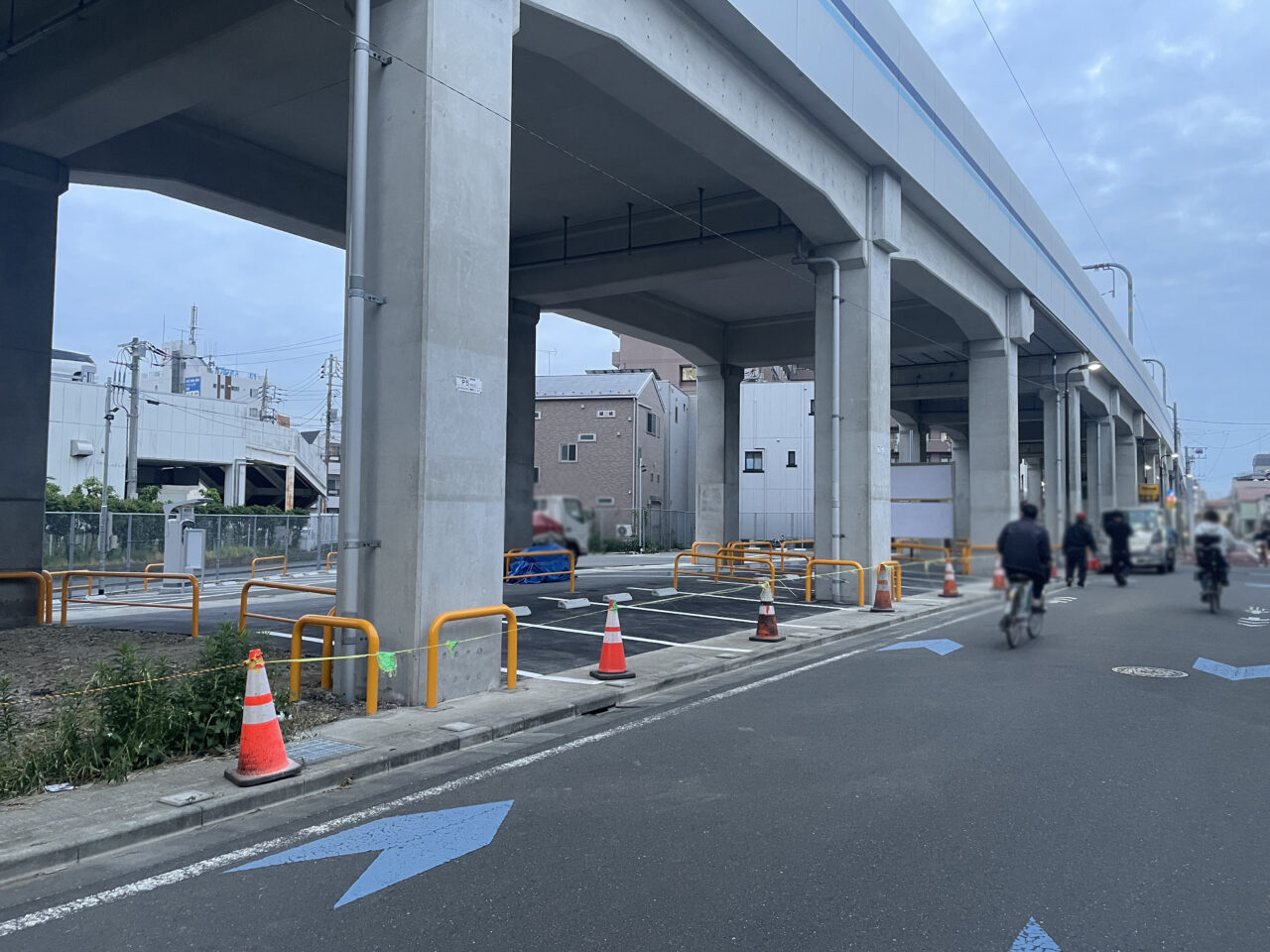 タイムズ京急雑色駅北