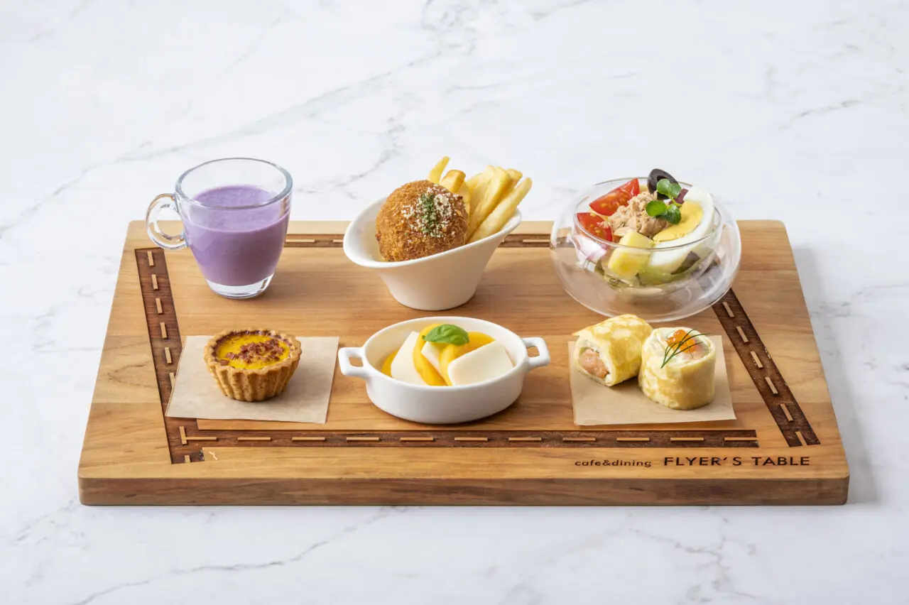 FLYER'S Afternoon Tea